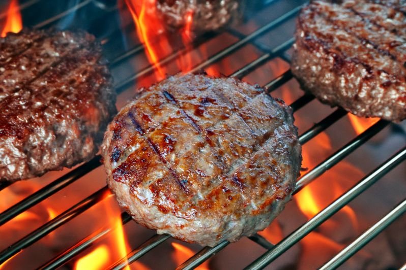 Hamburger peper/zout Bommelerwaards - Food to Enjoy