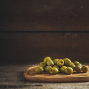 Spaanse traditionele groene olijven met pit - Food to Enjoy